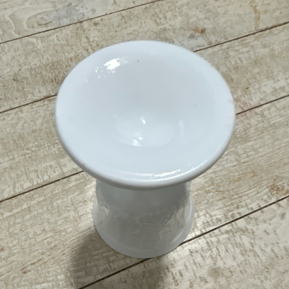 White Textured Milk Glass Grapes Pattern Pedestal Vase Glossy Round Goblet - Picture 2 of 2